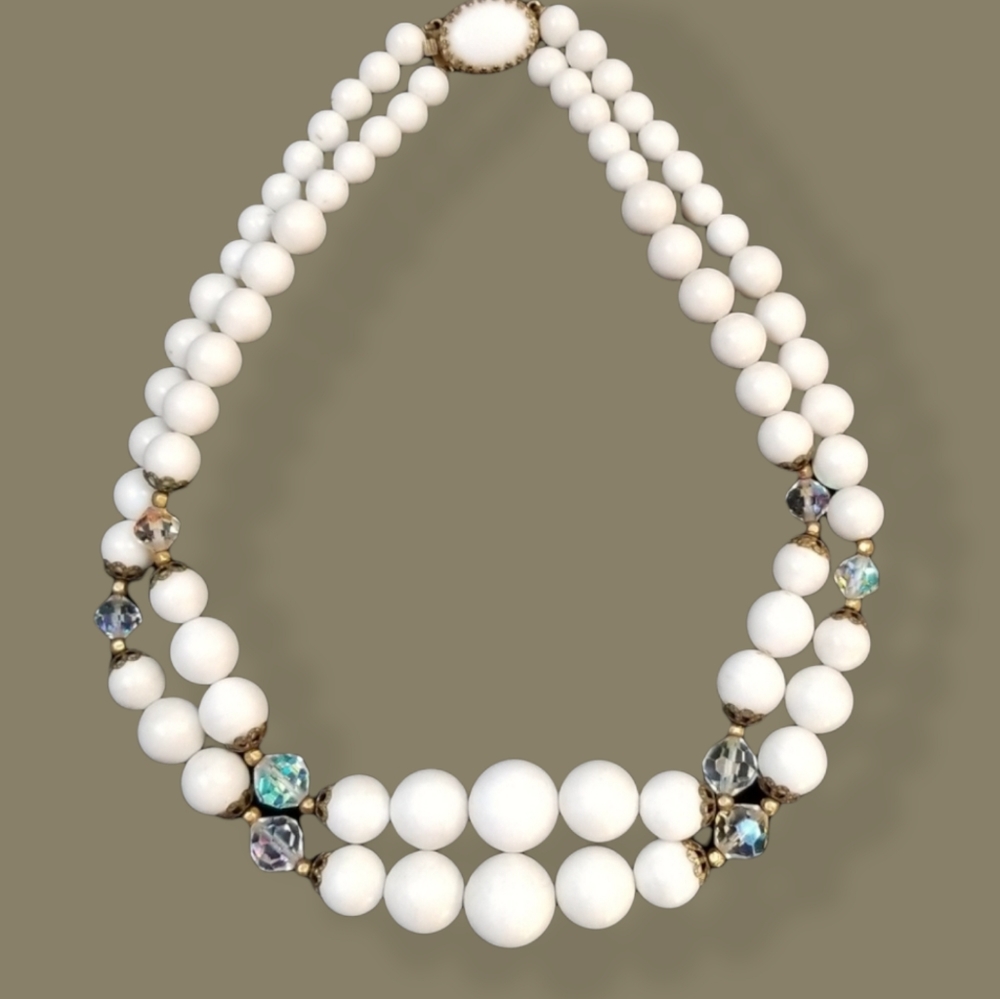 Vintage Crystal White Beaded Multi Strand Necklace - Picture 1 of 11